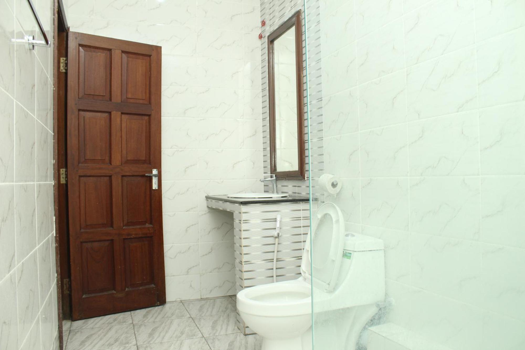Regency Park Hotel Момбаса Екстер'єр фото