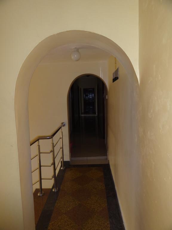 Regency Park Hotel Момбаса Екстер'єр фото