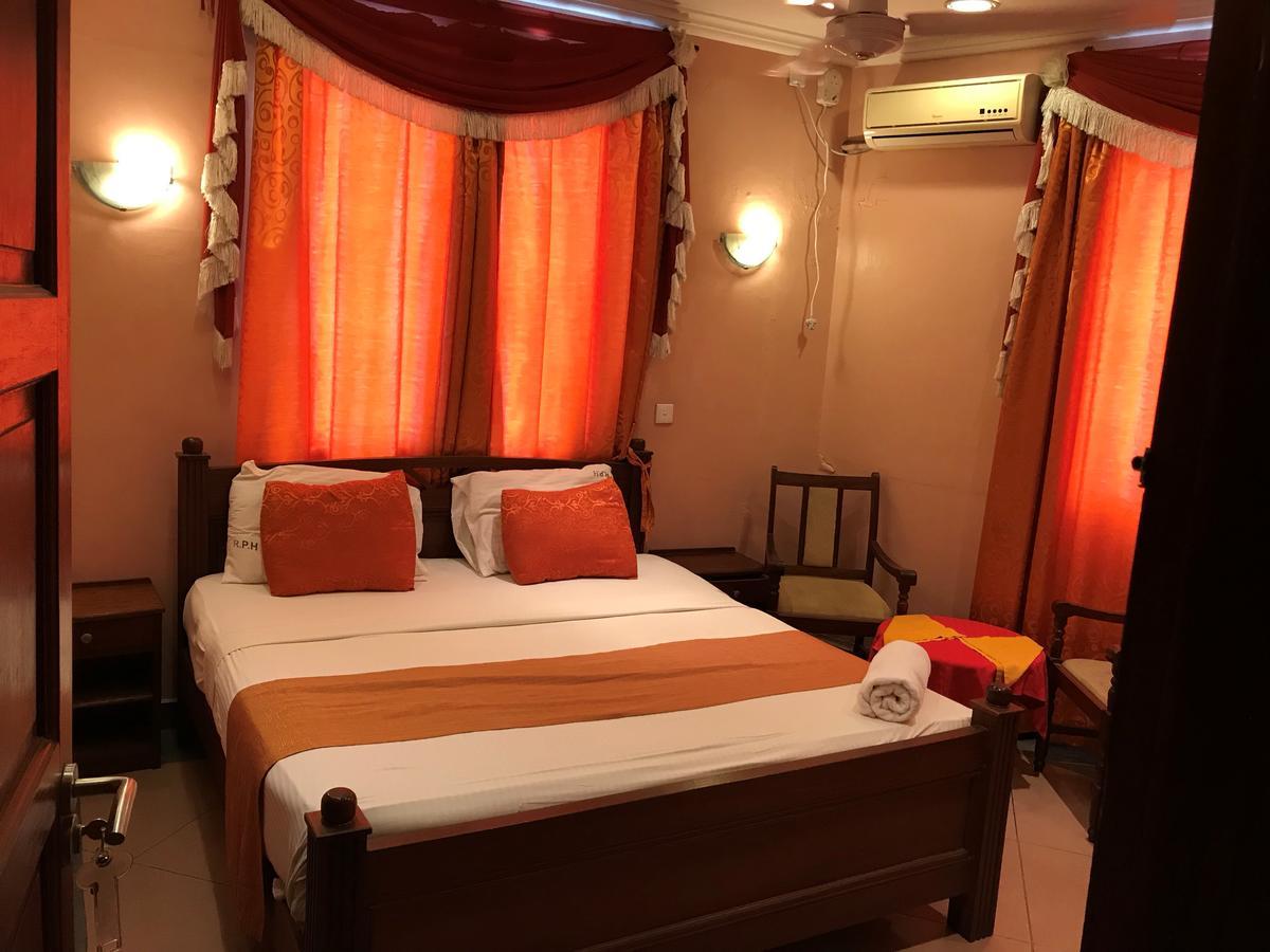 Regency Park Hotel Момбаса Екстер'єр фото